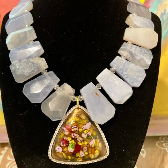 Made in the Deep South Statement Necklace - Picture 4 of 7